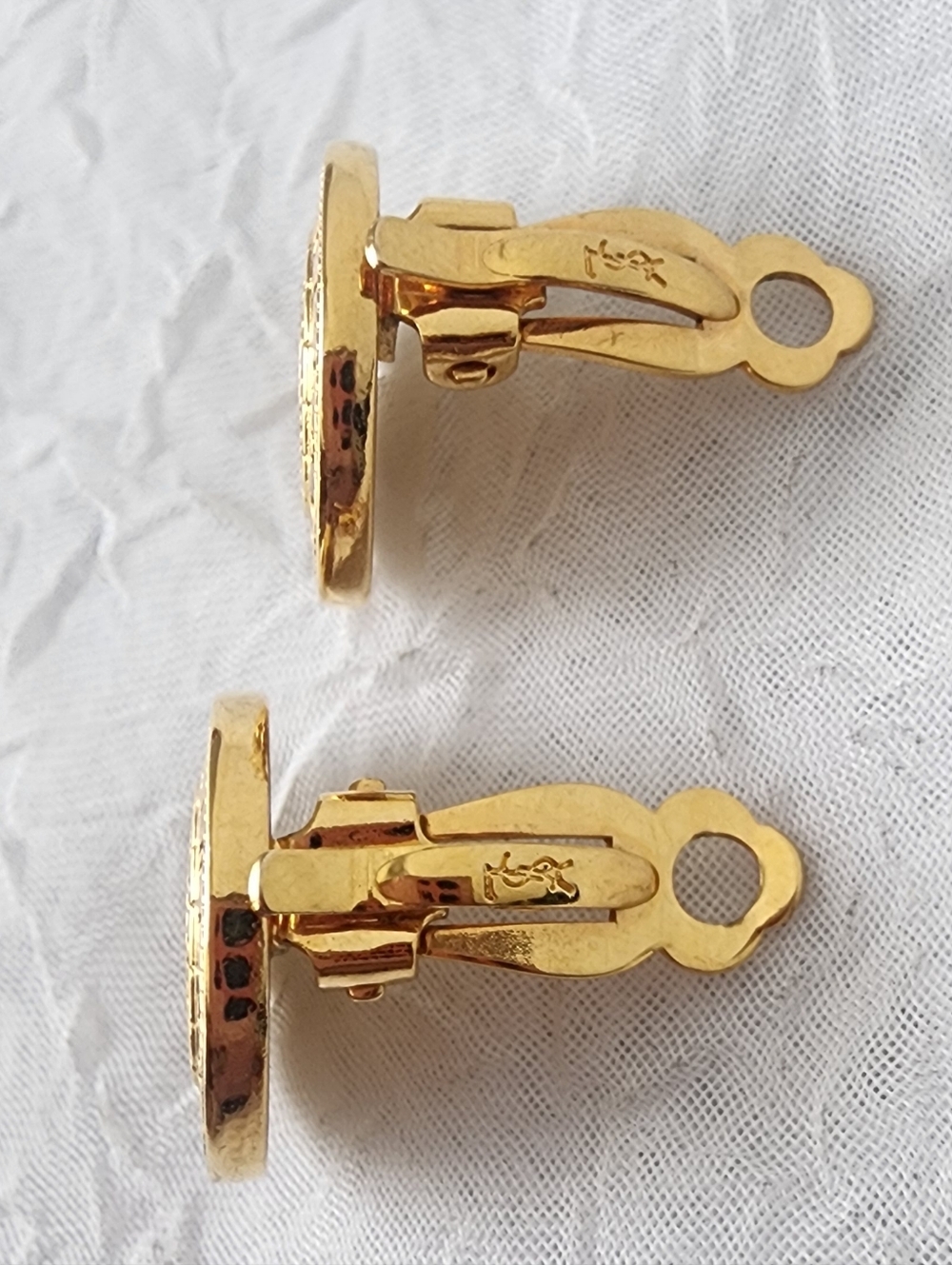 Auth Yves Saint Laurent Gold Circular Logo Clip-On Earrings - Picture 6 of 8